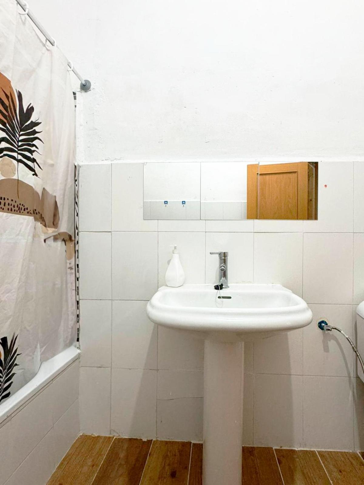 Ferienwohnung Habitacion Priavada En Piso Compartido Atocha Madrid Exterior foto